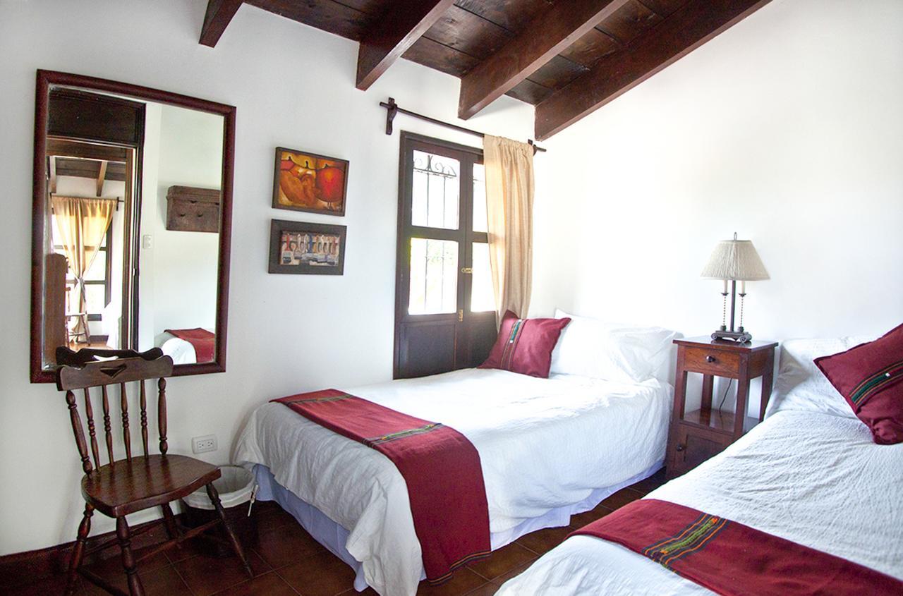 Villas Santa Ana Antigua Екстер'єр фото