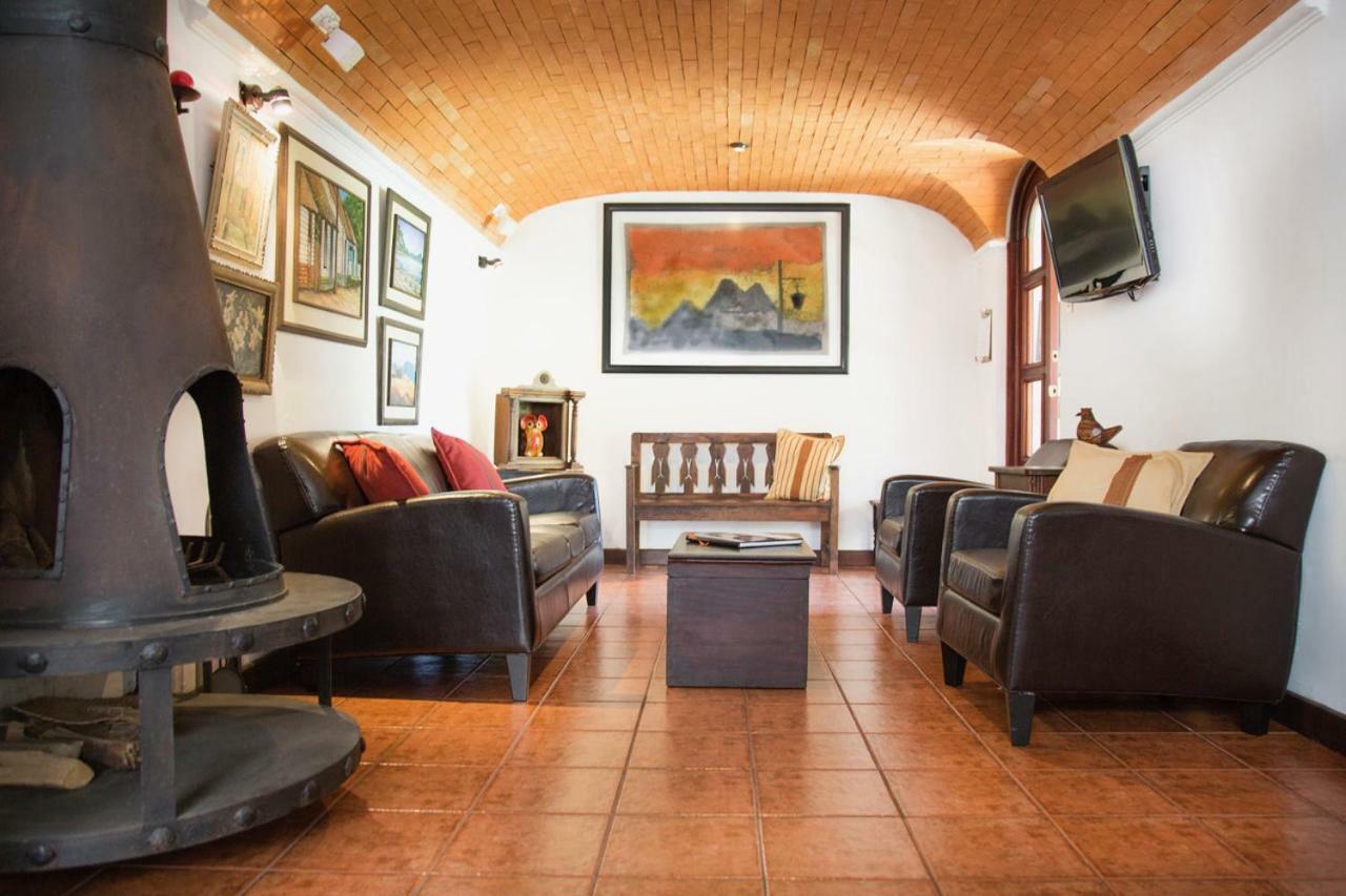 Villas Santa Ana Antigua Екстер'єр фото